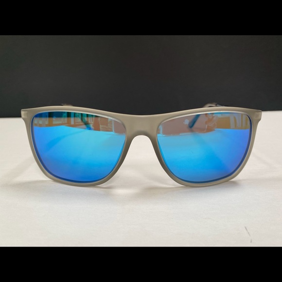 Body Glove Primo Way-Style Sunglasses - Picture 4 of 7